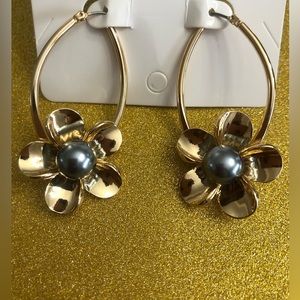 169. NEW Hawaiian C-shaped Earring